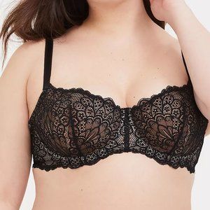 Torrid Lace Unlined Balconette Bra w/ defect 46dd